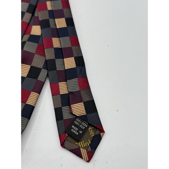 Roberto Villini Collezione Tie 100% Silk Red Tan Gray Checker Pattern Korea - Picture 3 of 4